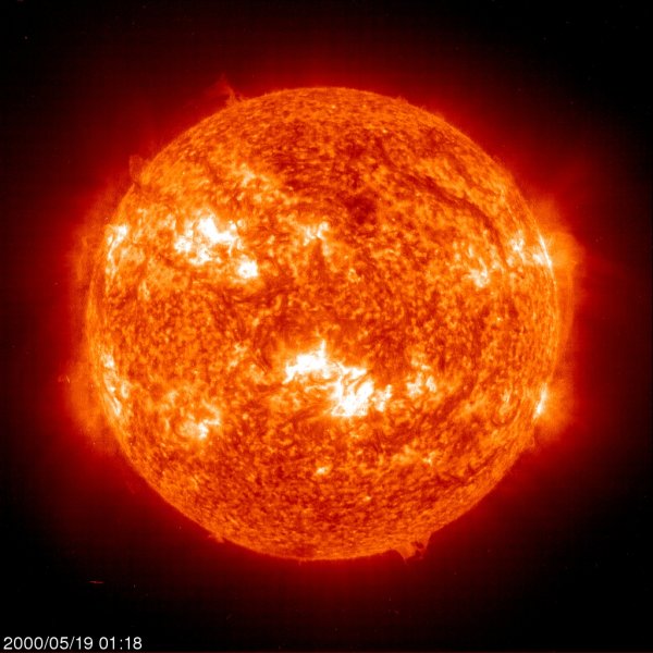 Лучи солнца на белом фоне