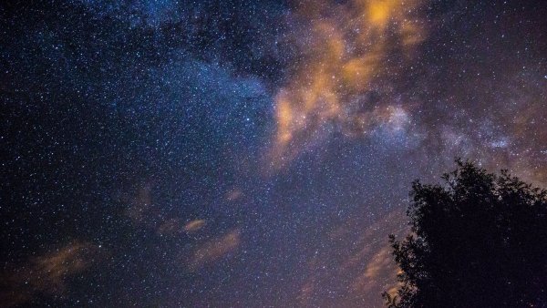 Ночное небо со звездами