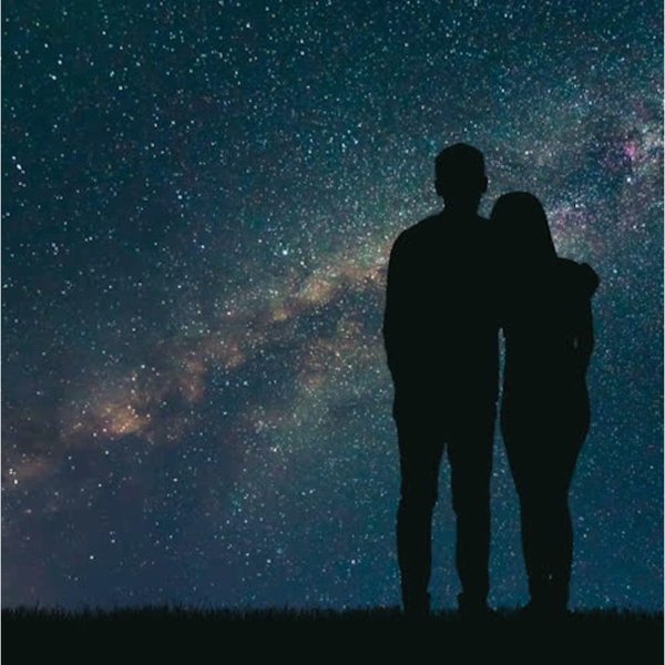 Пара под звездами
