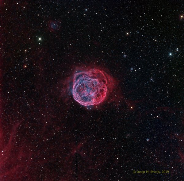 Трехраздельная туманность м20