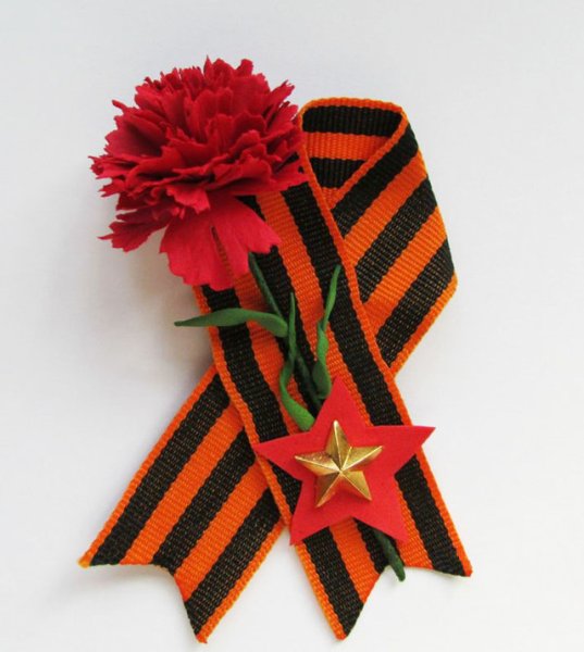 Яркие эмблемы