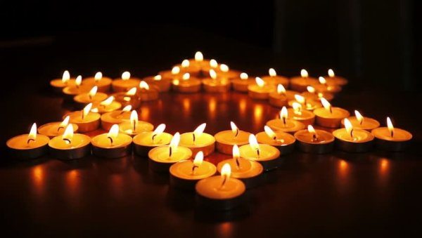 Фигуры из свечей