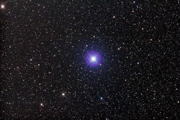 Звезда Алголь (бета Персея)