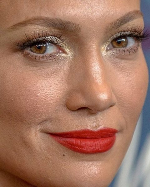 Белла Хадид лицо крупным планом