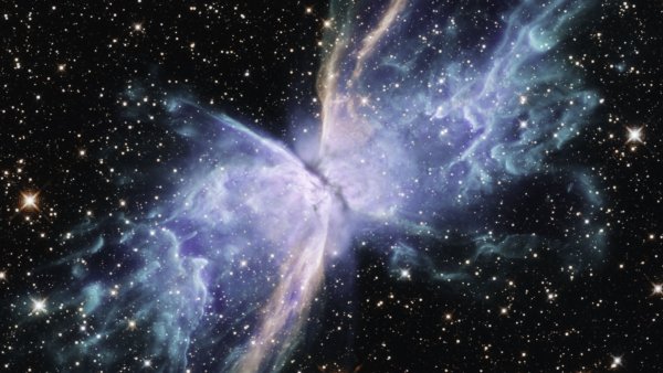 Туманности в космосе