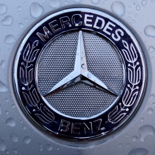Mercedes-Benz значок