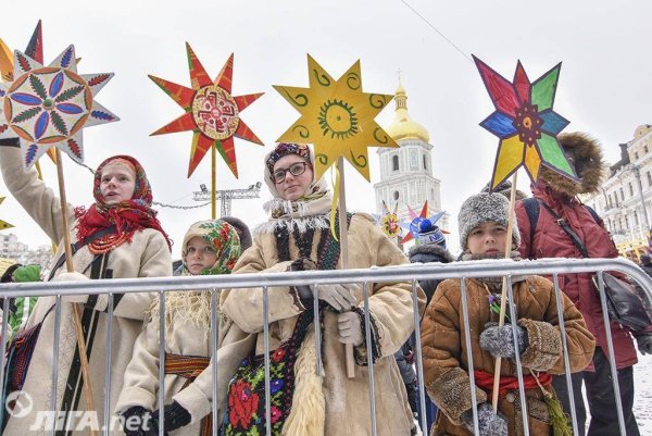 Рождественская звезда колядовщики