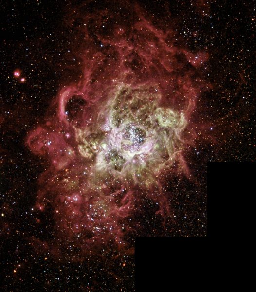 Столкновение двух галактик NGC 4038 И NGC 4039