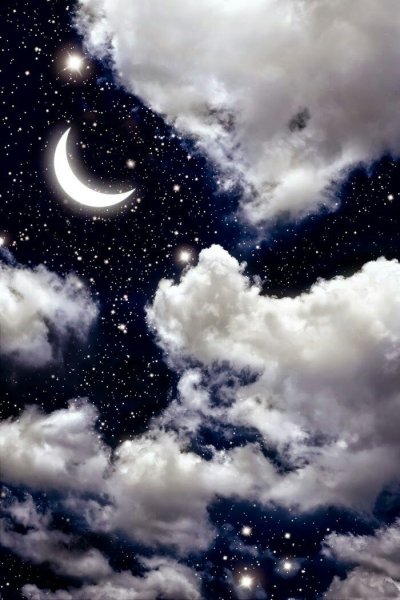 Небо с луной и звездами