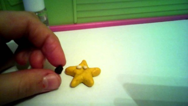 Красная звезда из пластилина