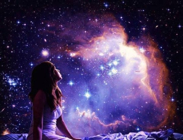 Аниме девочка ночью