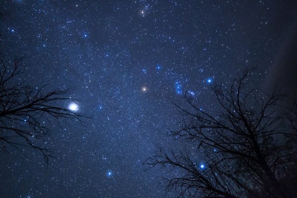 Зимнее звездное небо