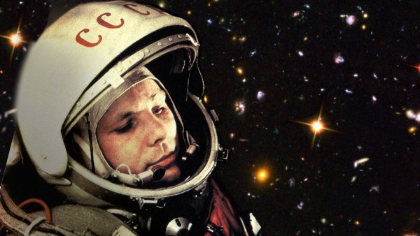 Рисунок на день Космонавта