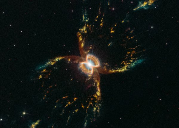 Планетарная туманность NGC 6751