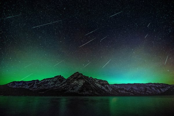 Северная Полярная звезда метеорный дождь