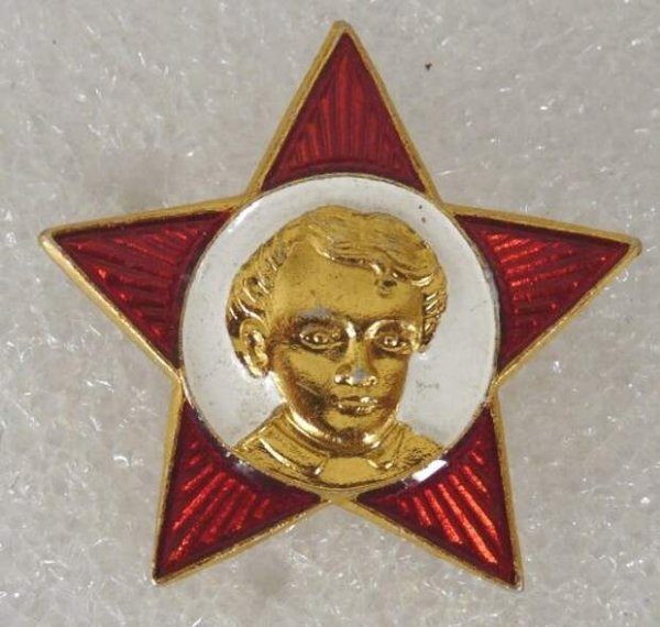 Октябрятские значки СССР по годам