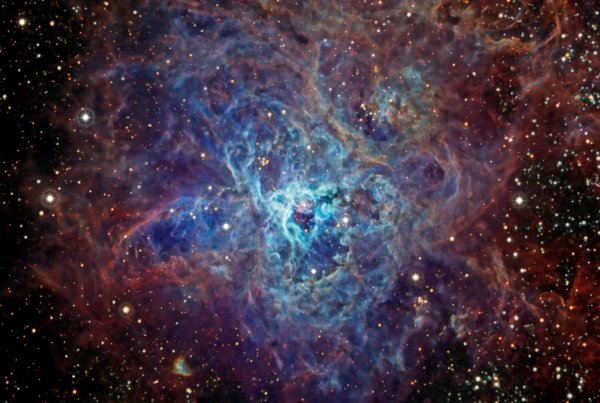 Карликовая неправильная Галактика NGC 1569