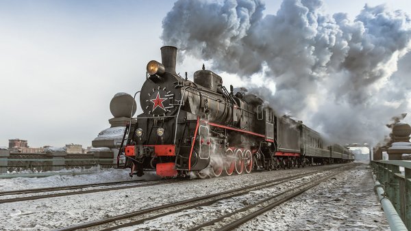 Советский паровоз зимой