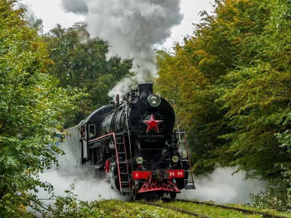 Паровоз осень