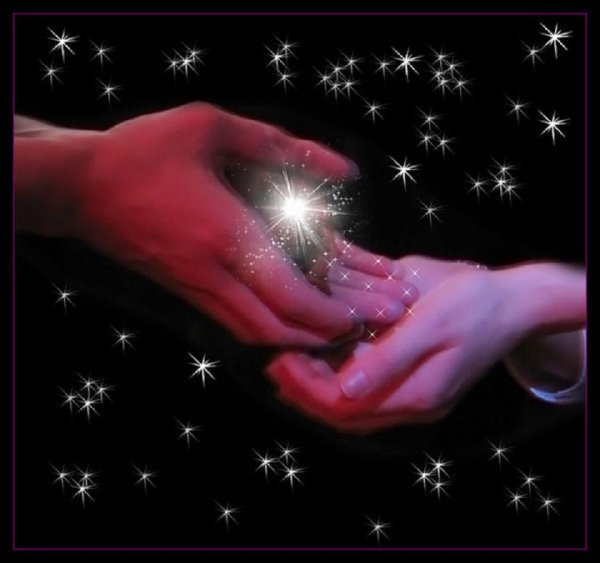 Рука тянется к звездам