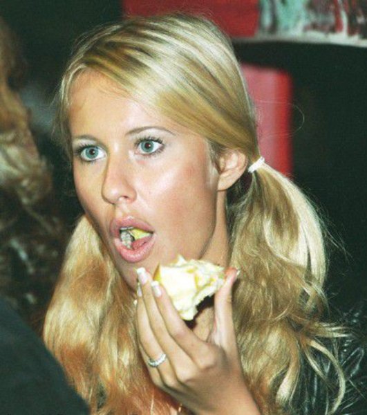 Энн Хэтэуэй Teeth