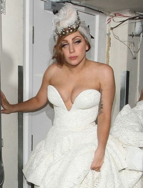 Николай Басков Наряды эпатажные