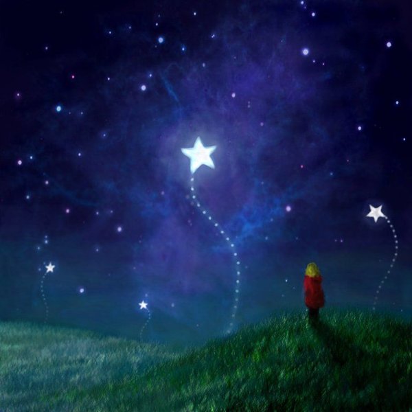 Сияющая звезда на белом фоне