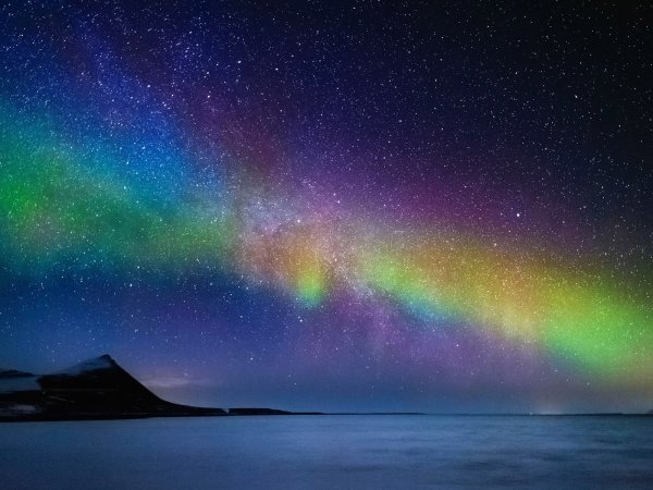 Ночь Млечный путь Северное сияние