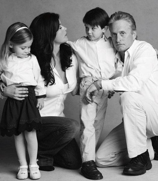 Семья Кэтрин Зета Джонс