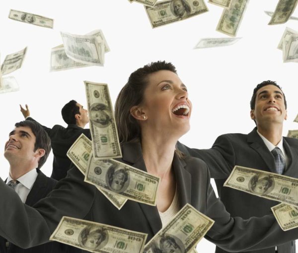 Человек и много денег