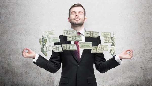 Бизнесмен с деньгами