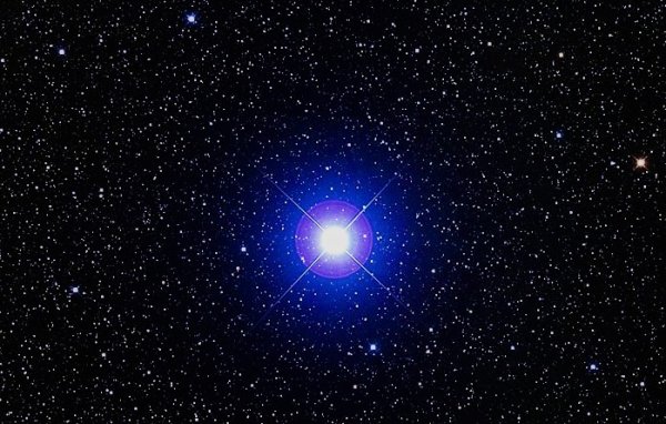 Звезда Вега (α Лиры)