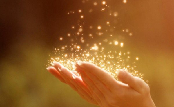 Свет в ладонях