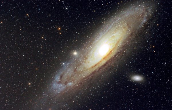 Eso 137-001