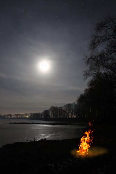 Полнолуние и костер
