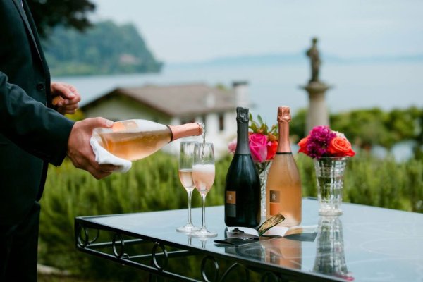 Вино шампанское