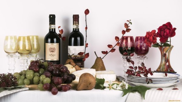 Цветы фрукты вино