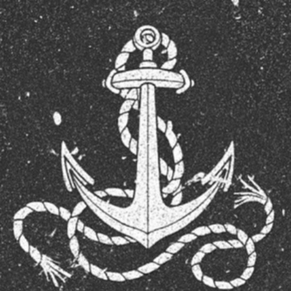 Якорь на фоне моря