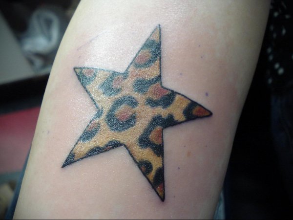 Тату звезда многогранная