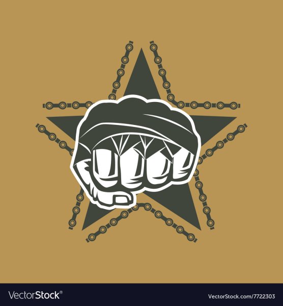 Кулак на эмблеме клуба