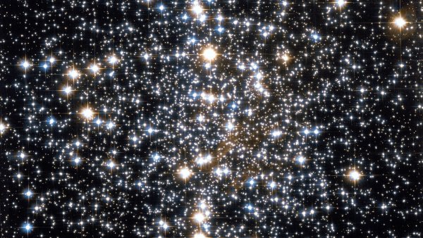 Ночное небо с падающей звездой