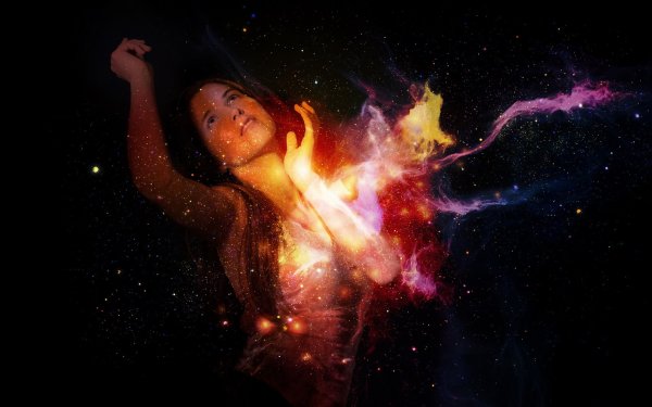 Девушка среди звезд