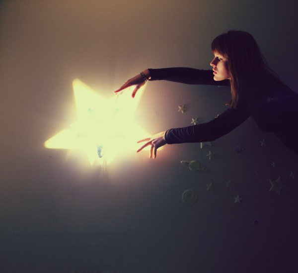 Девушка звезда