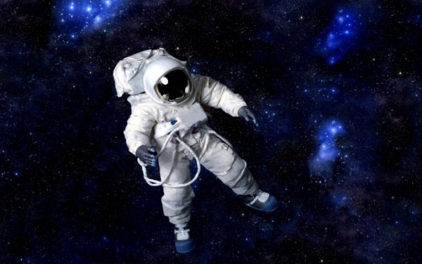 Космонавт Минимализм