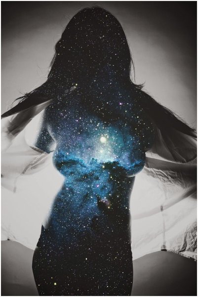 Девушка космос