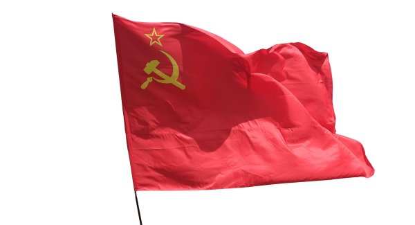 Красная звезда на черном фоне