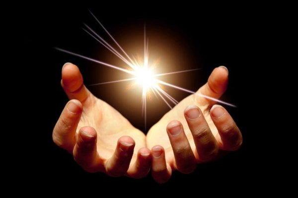Свет в ладонях
