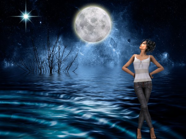 Луна и море