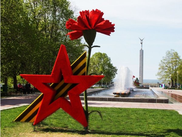 Памятник звезда Победы