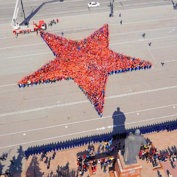 Инсталляция звезда Победы